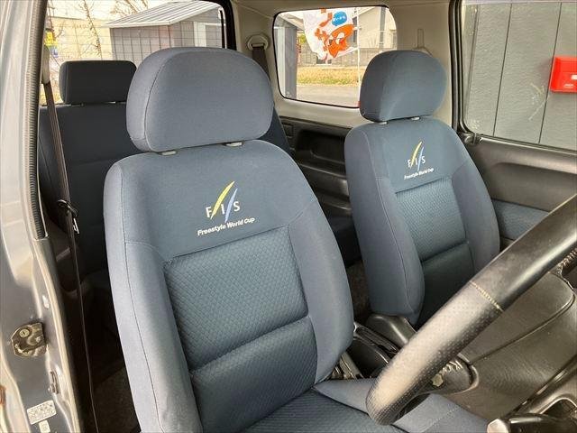 
								2003 SUZUKI JIMNY full									