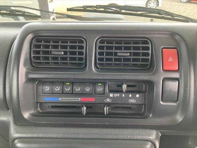 
								2003 SUZUKI JIMNY full									