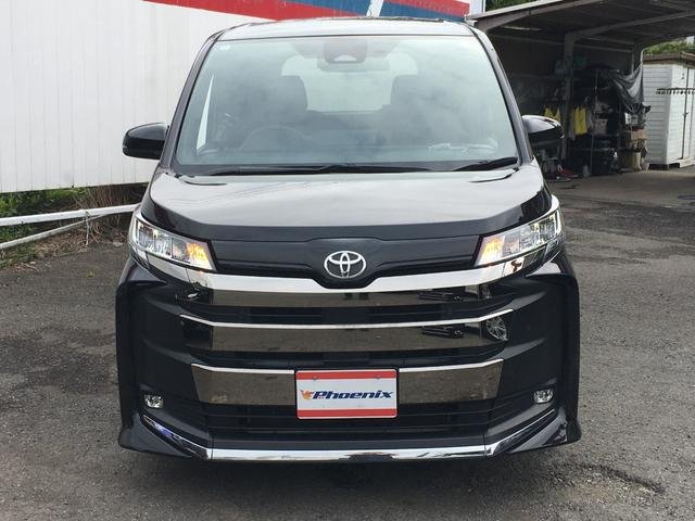 
								2022 TOYOTA NOAH S-Z full									
