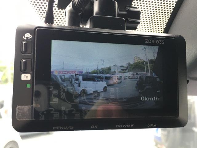 
								2022 TOYOTA NOAH S-Z full									