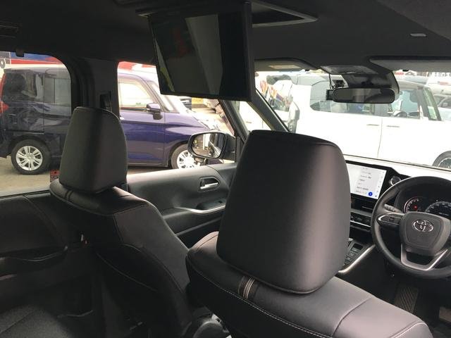 
								2022 TOYOTA NOAH S-Z full									