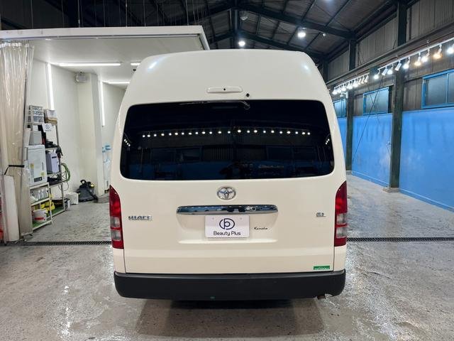 
								2024 TOYOTA HIACE COMMUTER SUPER LONG GL TURBO full									