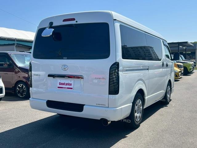 
								2022 TOYOTA HIACE VAN 5S full									