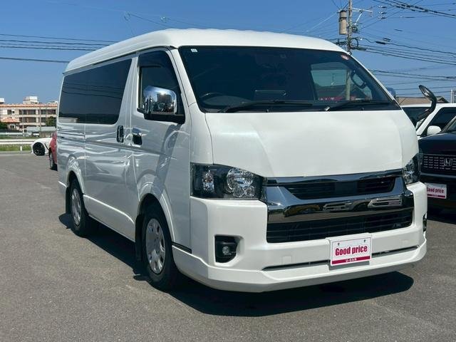 
								2022 TOYOTA HIACE VAN 5S full									