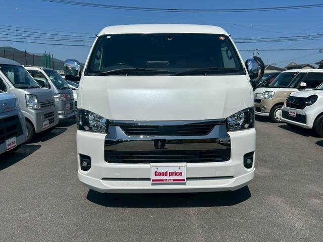 
								2022 TOYOTA HIACE VAN 5S full									