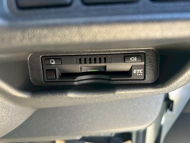 
								2022 TOYOTA HIACE VAN 5S full									