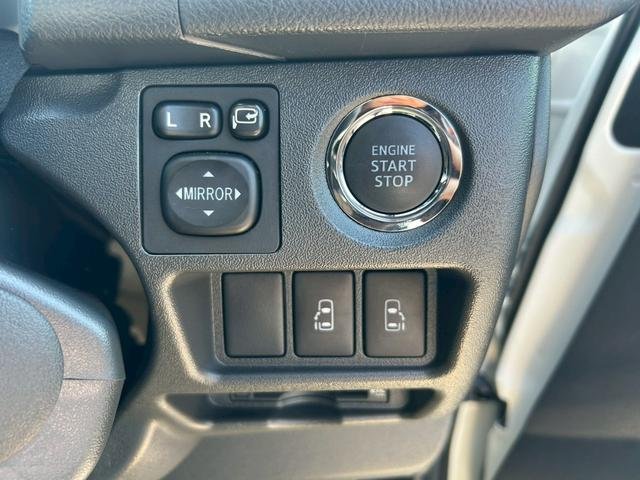 
								2022 TOYOTA HIACE VAN 5S full									