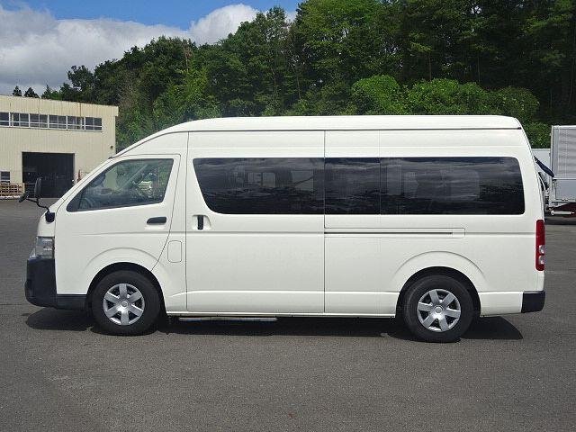 
								2017 TOYOTA HIACE COMMUTER SUPER LONG GL full									