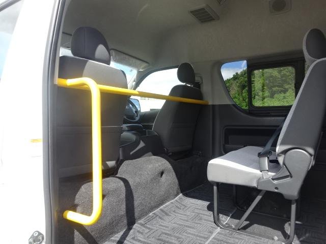 
								2017 TOYOTA HIACE COMMUTER SUPER LONG GL full									