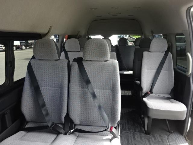 
								2017 TOYOTA HIACE COMMUTER SUPER LONG GL full									