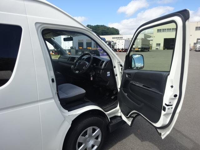 
								2017 TOYOTA HIACE COMMUTER SUPER LONG GL full									