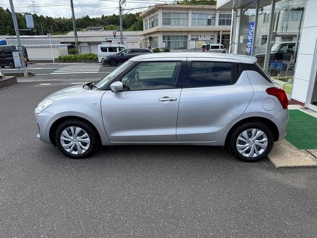 
								2023 SUZUKI SWIFT XG 5S full									