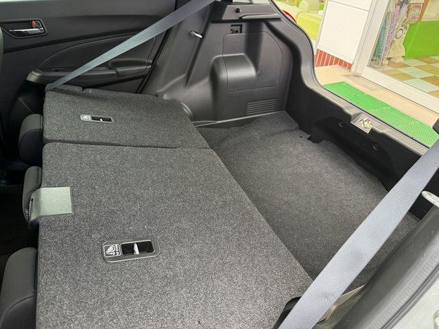 
								2023 SUZUKI SWIFT XG 5S full									