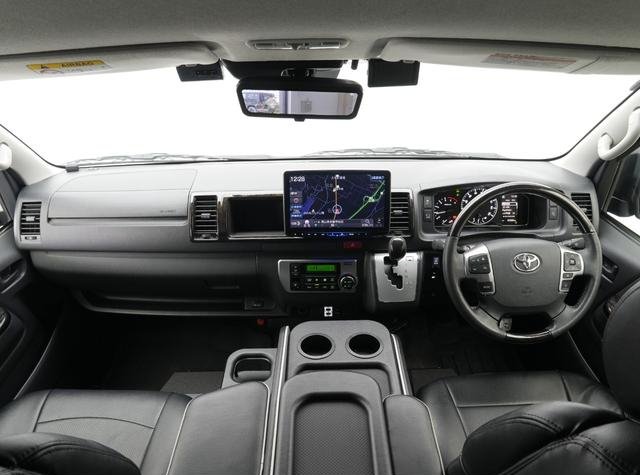
								2023 TOYOTA HIACE COMMUTER GL full									