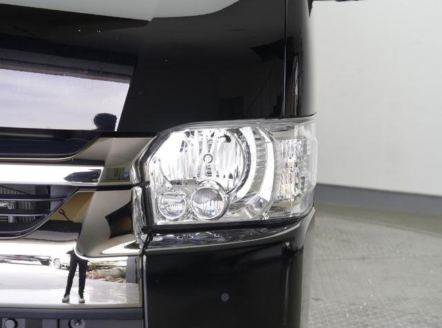 
								2023 TOYOTA HIACE COMMUTER GL full									