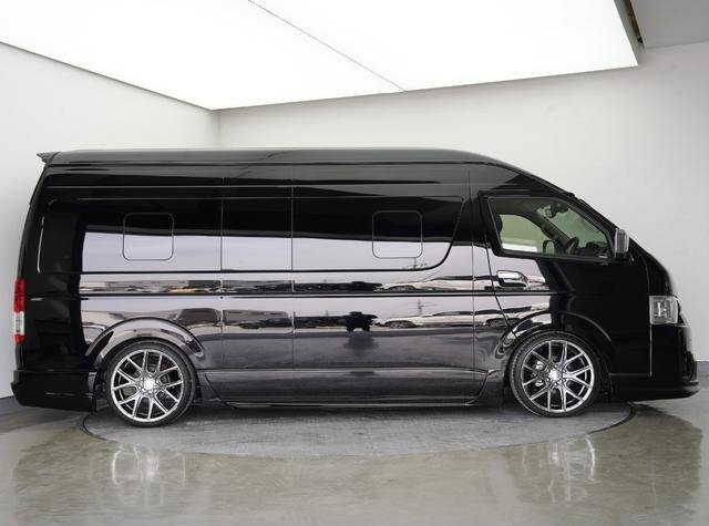 
								2023 TOYOTA HIACE COMMUTER GL full									