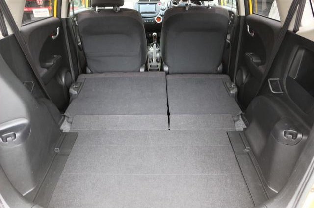 
								2013 HONDA FIT RS full									