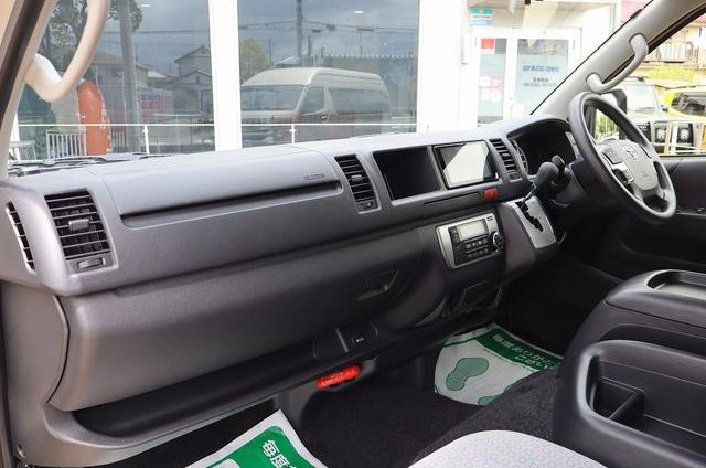 
								2023 TOYOTA HIACE COMMUTER SUPER LONG GL full									