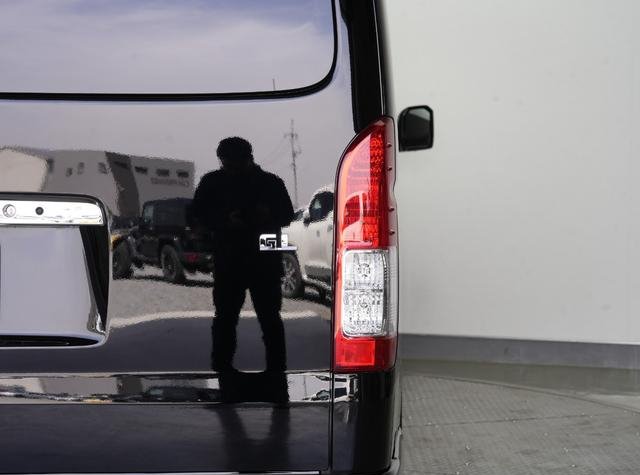 
								2023 TOYOTA HIACE COMMUTER GL full									