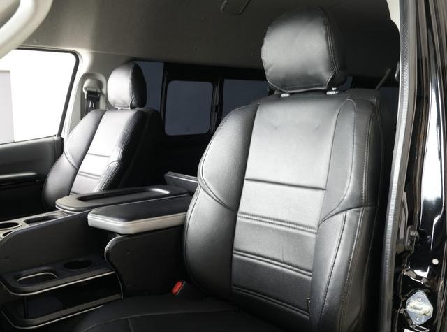 
								2023 TOYOTA HIACE COMMUTER GL full									