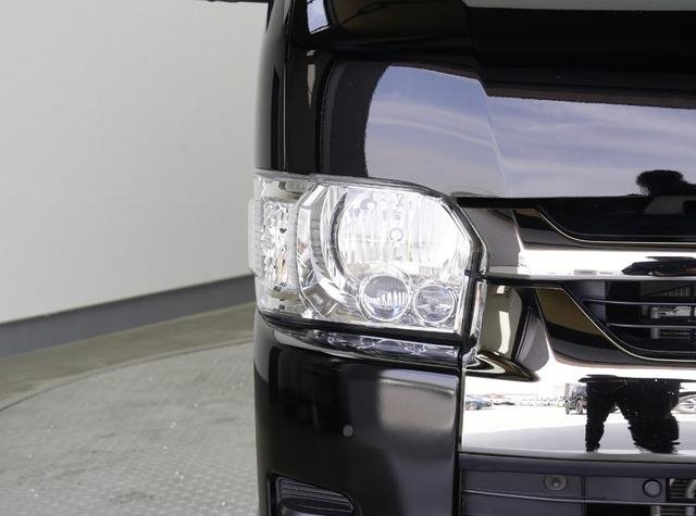 
								2023 TOYOTA HIACE COMMUTER GL full									