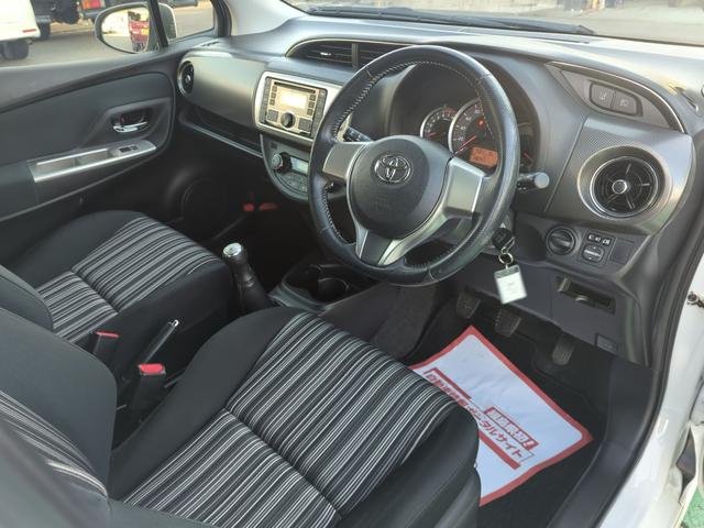 
								2016 TOYOTA VITZ RS full									
