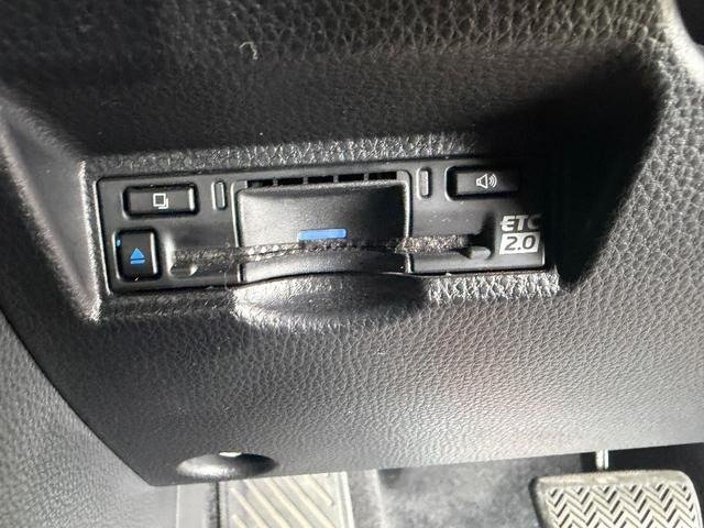 
								2022 TOYOTA VOXY S-Z full									