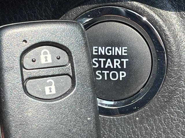 
								2017 TOYOTA VITZ F full									