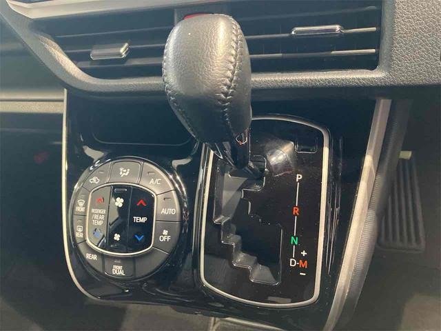 
								2018 TOYOTA VOXY ZS KIRAMEKI full									