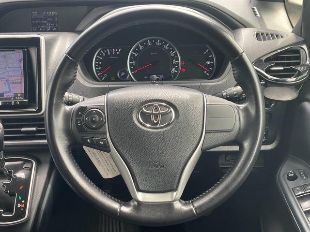 
								2015 TOYOTA NOAH SI full									