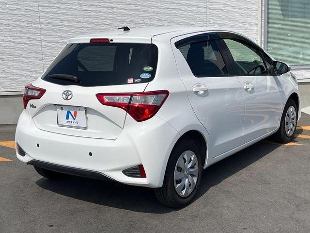 
								2017 TOYOTA VITZ F full									