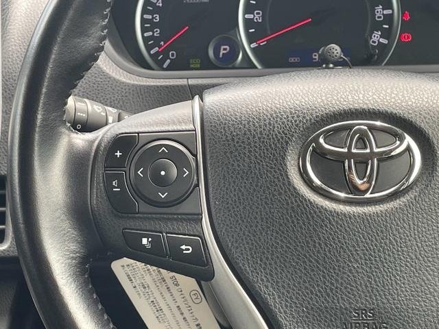 
								2015 TOYOTA NOAH SI full									
