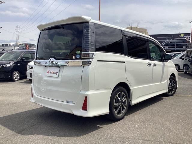 
								2020 TOYOTA VOXY ZS KIRAMEKI II full									