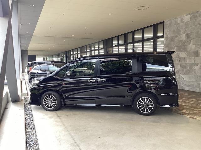 
								2016 TOYOTA VOXY ZS KIRAMEKI II full									