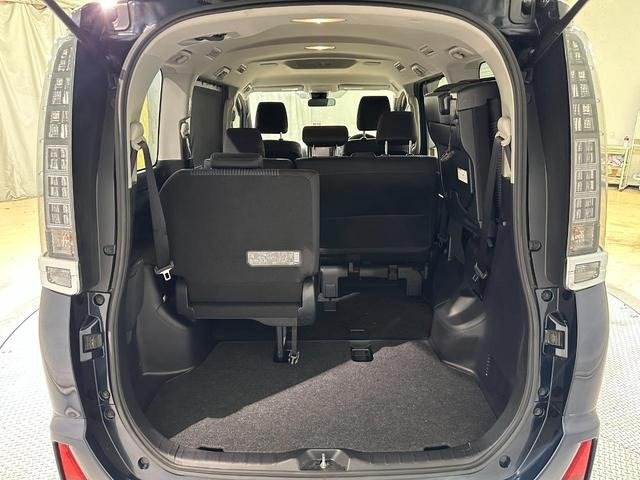 
								2017 TOYOTA VOXY ZS KIRAMEKI II full									