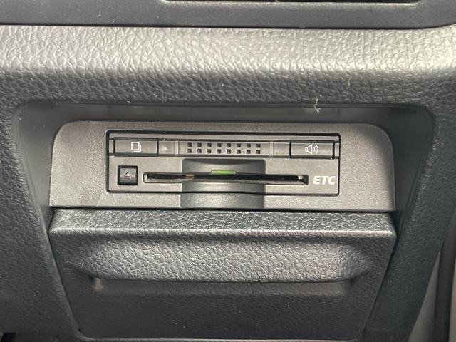 
								2015 TOYOTA NOAH SI full									