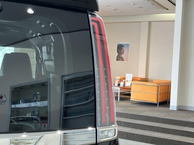 
								2019 TOYOTA NOAH SI WxB II full									