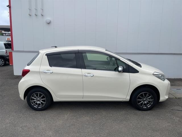 
								2015 TOYOTA VITZ JEWELA full									