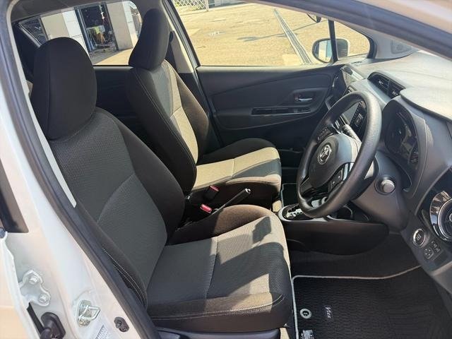 
								2020 TOYOTA VITZ F SAFETY EDITION III full									