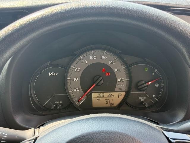 
								2020 TOYOTA VITZ F SAFETY EDITION III full									