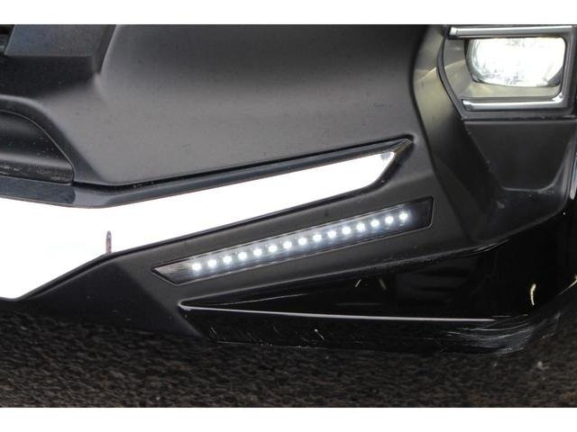
								2017 TOYOTA NOAH SI full									