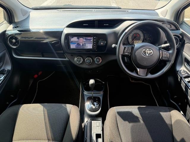 
								2020 TOYOTA VITZ F SAFETY EDITION III full									