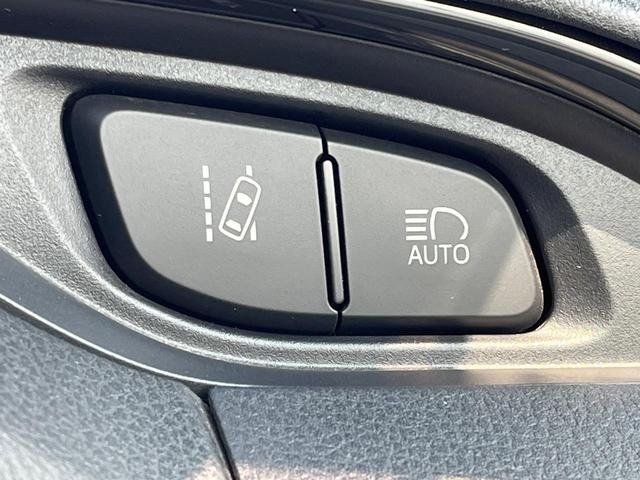 
								2017 TOYOTA VITZ F full									