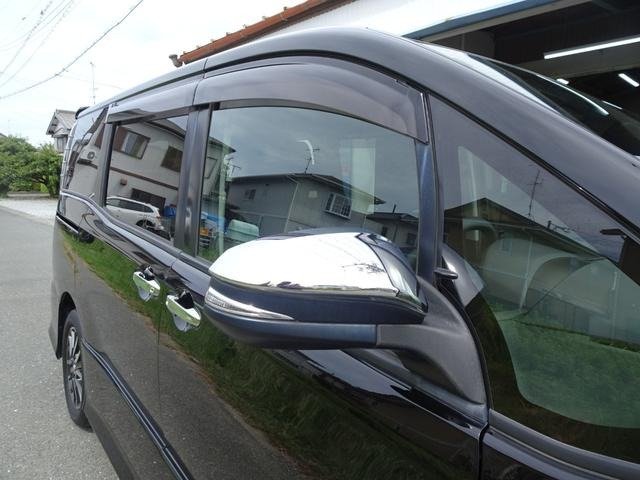 
								2015 TOYOTA VOXY ZS full									