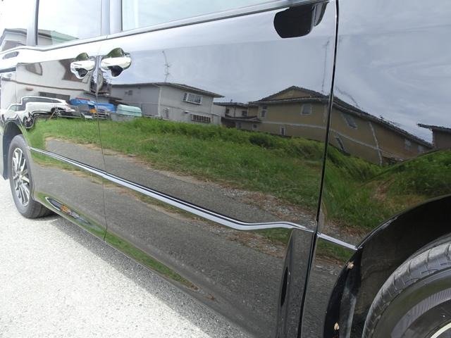 
								2015 TOYOTA VOXY ZS full									