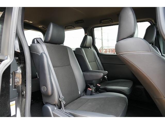 
								2020 TOYOTA NOAH HYBRID SI WxB II full									