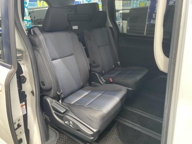 
								2015 TOYOTA NOAH SI full									