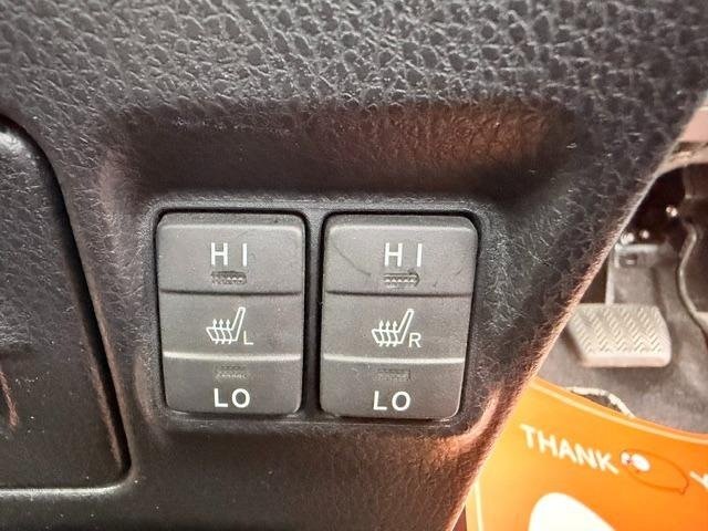 
								2021 TOYOTA VOXY HYBRID ZS KIRAMEKI III full									