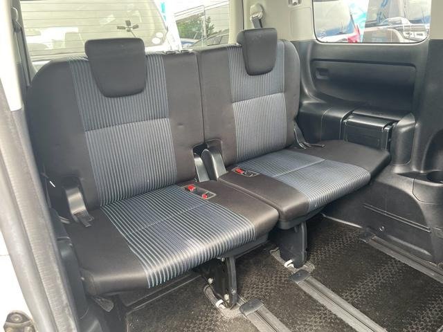 
								2015 TOYOTA NOAH SI full									
