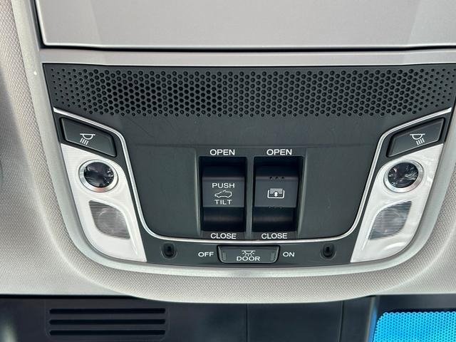 
								2018 HONDA CR-V EX MASTERPIECE full									